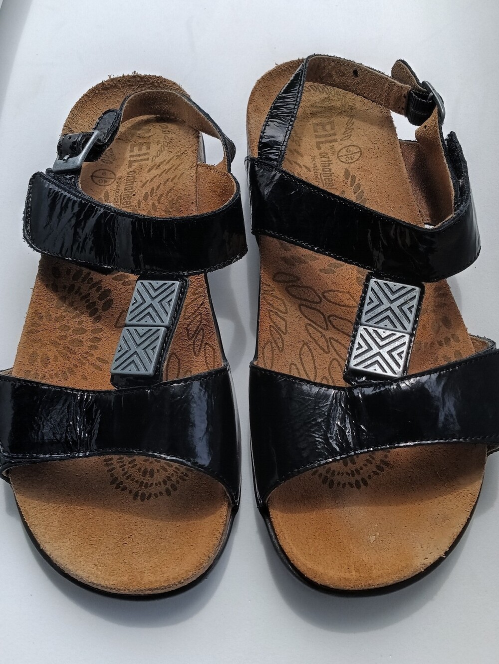 Dr Andrew Weil Black Patent Leather Women’s Comfort Sandals Size 9 (40) Used.